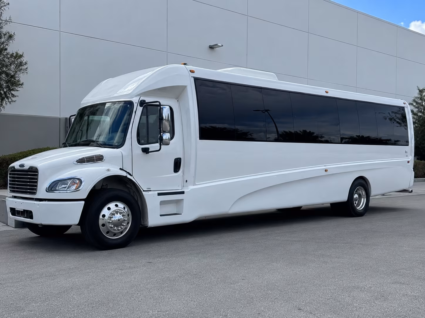 vancouver party bus